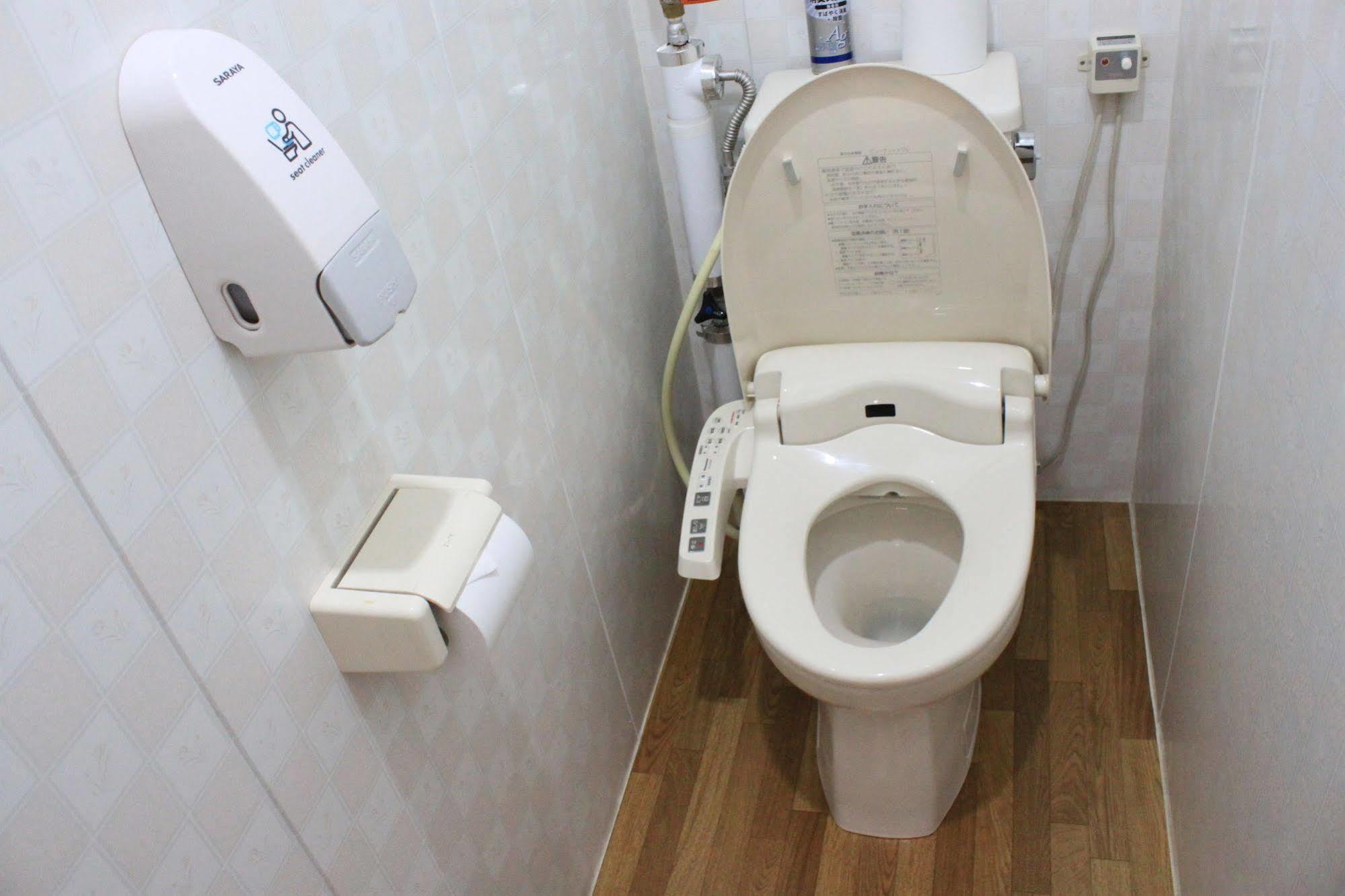 Minshuku Akiba Hotel Furano Ngoại thất bức ảnh